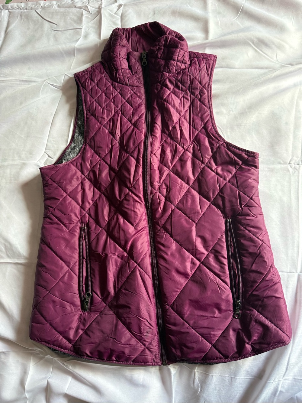 G.H. Bass & Co. Quilted Vest in Deep Wine